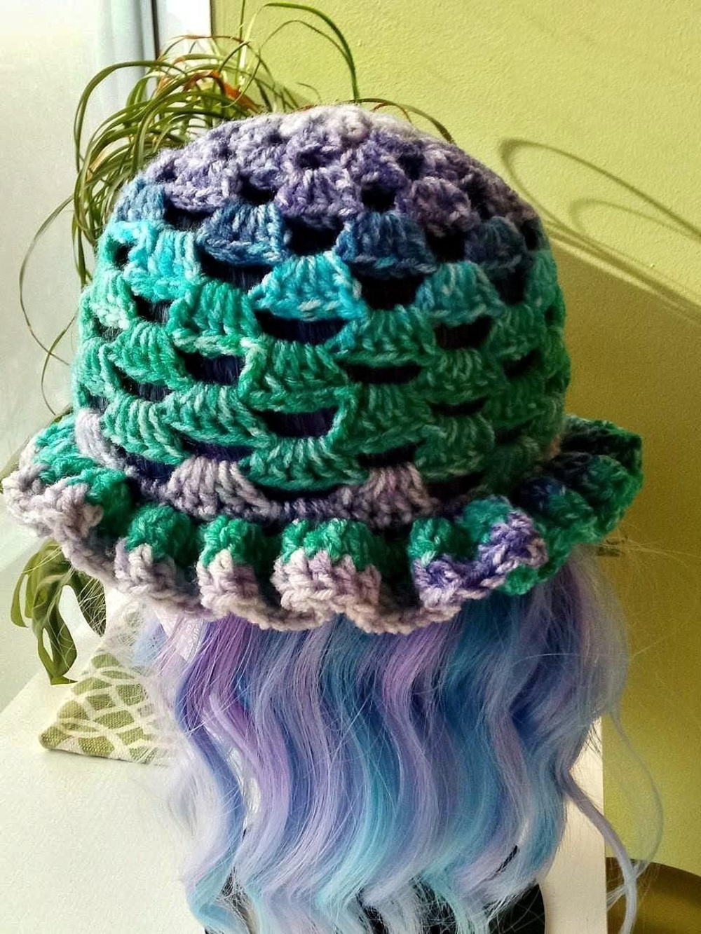 Crocheted Sun Hat With Ruffled Brim
